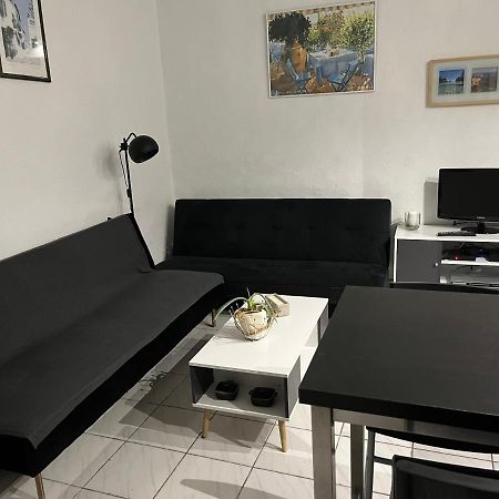 T2 Avec Terrasse, Clim , Box Fibre Apartment Vedène Екстериор снимка